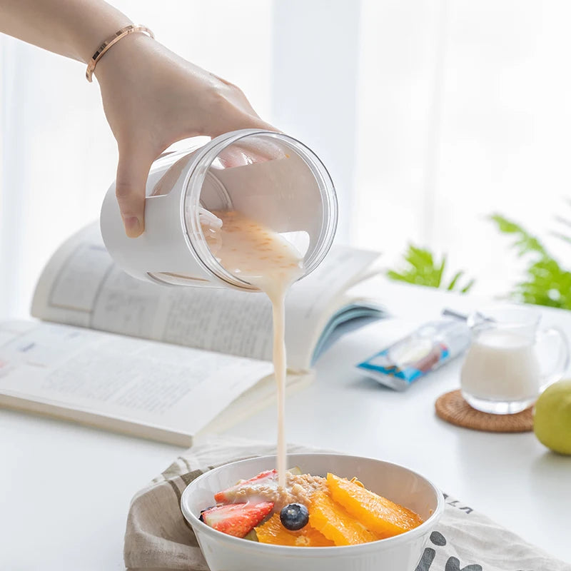 Portable Electric Shaker Bottle Protein Powder Fitness Shaker 650ML Automatic Mixing Tumbler Stirring Mug Sports Water Bottle