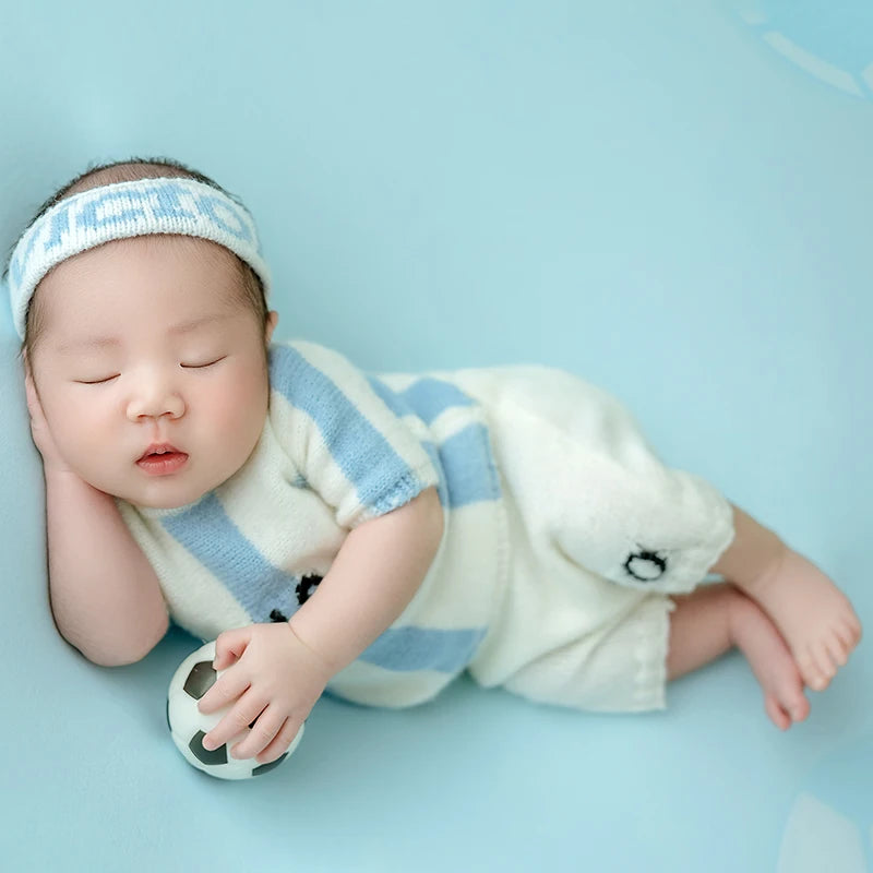 Football Baby Theme Newborn Photography Props Sports Soccer Boy Outfits Infant Top+Pants Set Studio Shooting Photo Accessories