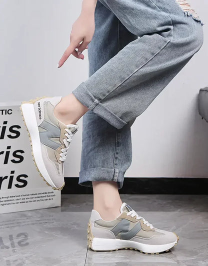 2026 New Women Casual Shoes Fashion Breathable Walking Flat Shoes Sneakers Women 2025 Gym Vulcanized Shoes White Female Footwear