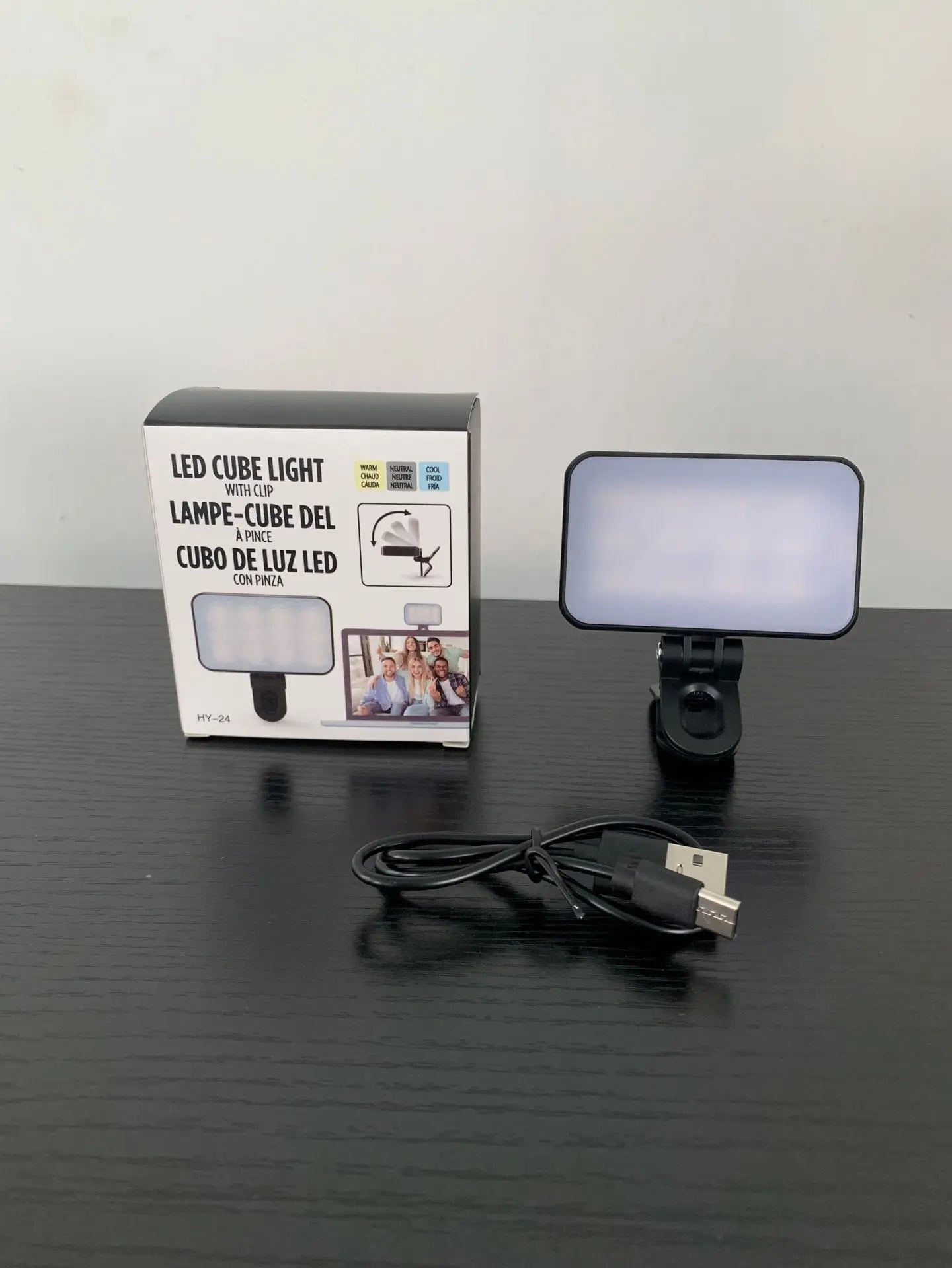 Mini Rechargeable Selfie Fill Light - 3 Color Modes, Adjustable Brightness, Clip-on LED Light for Mobile Phones & Computers