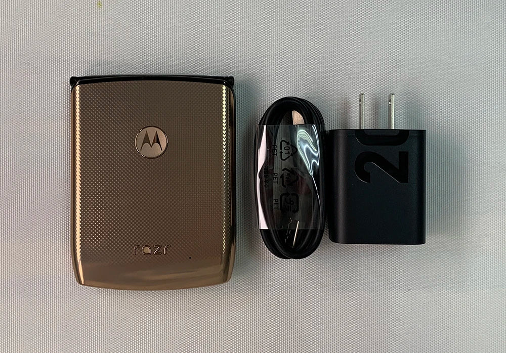 Motorola Razr 2019 XT2000 4G LTE SmartPhone NFC 6GB+128GB eSIM 16MP+5MP P-OLED 6.2'' Snapdragon 710 Octa-Core Android CellPhone