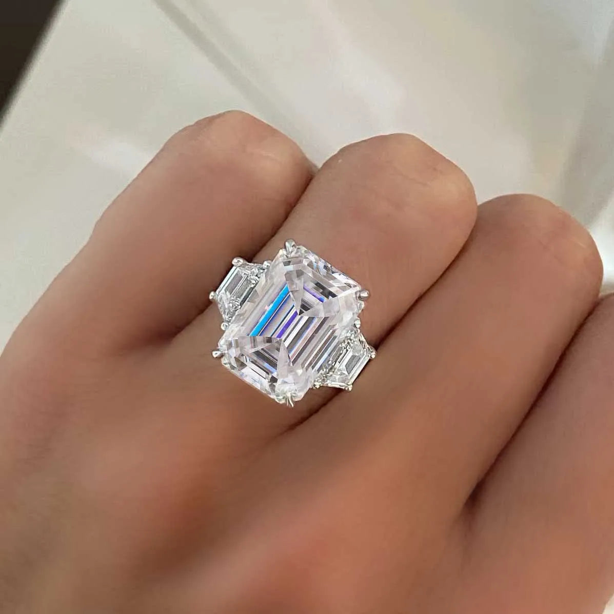 BXINY Luxury 10CT Radiant/Emerald Cut Moissanite Rings 100% S925 Silver 3-Stone Ice-cut Diamonds Women Men Wedding Bands Jewelry