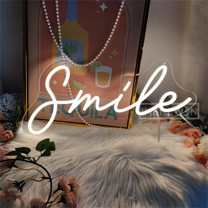 Smile Neon Signs USB-powered Desktop/Bedroom Neon Sign Girl Room Birthday Party Camping Bar Valentine's Day Christmas Decoration