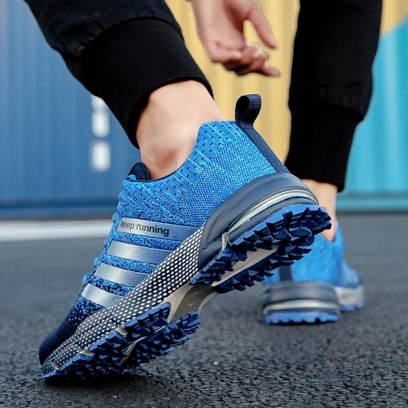 Designer Running Shoes 2024 Top Fashion Triple Black Photon Dust Yellow Ochre Platinum Tint Mens Women Trainers Sneakers Size 47