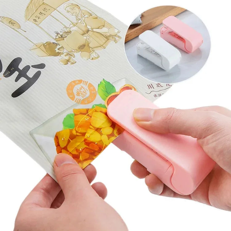 Mini Sealing Machine Thermal Snacks Bags Plastic Close Tweezers for Food Packaging Heater Bags Clips Closure Sealer Foil Welding