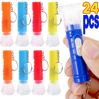 Flashligh Lamp Toy Mini Kids Party Favors LED Torch Birthday Gifts Wedding Guests Souvenir Filler Boys Girls School Prize Gift