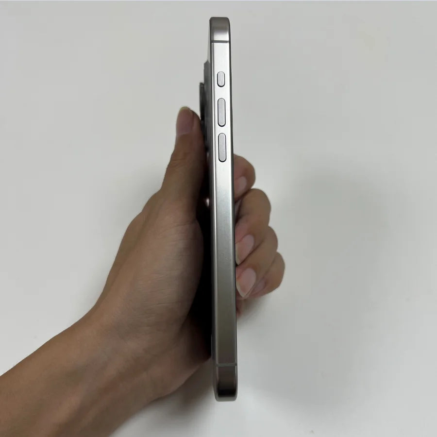 Original iPhone 15 pro 6.1-inch OLED Display Face ID NFC A17Pro Chip 8GB RAM 128/256GB Storage 5G IOS Cell Phone 99% New Apple
