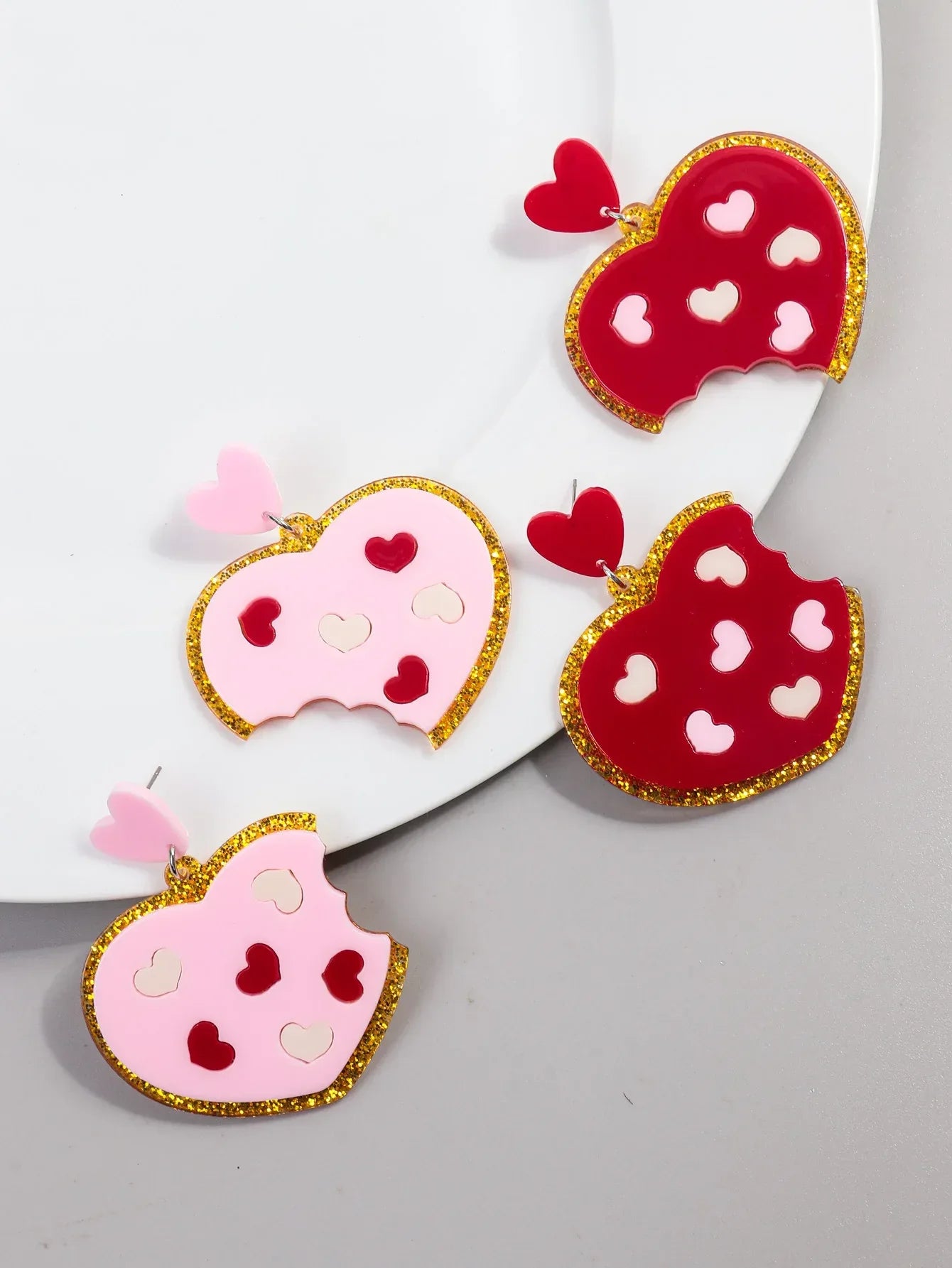 New Purple Glitter Leopard Heart Acrylic Dangle Earrings for Women Trendy Love Hanging Earring Jewelry Valentine's Day Gifts