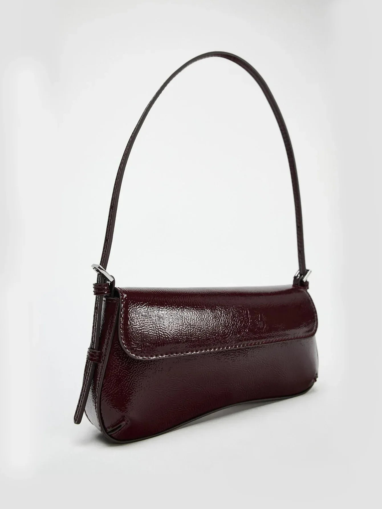 Red Stick Underarm Bag 2024 Autumn New Product Fashionable Simple Commuter Flip Retro Shoulder Bag
