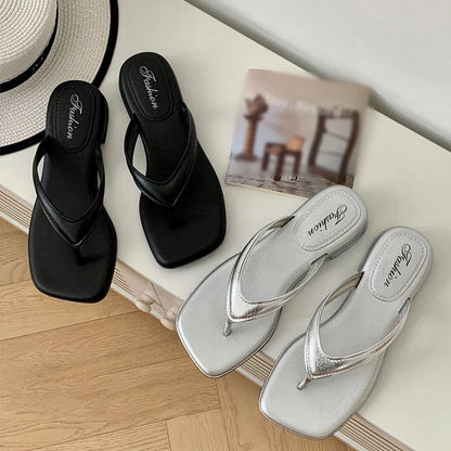 Women Solid Slippers Outdoor Light Weight Cool Shoes Ladies Flat Flip-flop Non-slip Basic Home Sandals Pantuflas Mujer