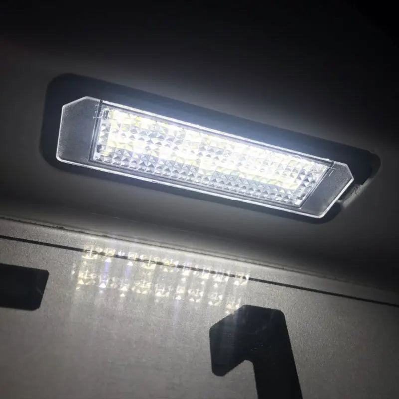 2Pcs For Porsche Cayenne 958 92A 2011 2012 2013 2015 2015 2016 2017 2018 2019 2020 2021 2022 LED Number License Plate Lights