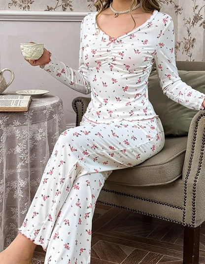 Women Pajamas Set Autumn Winter Sleepwear Round Neck Floral Printed Long Sleeve Tops and Trousers Home Wear Loungewear