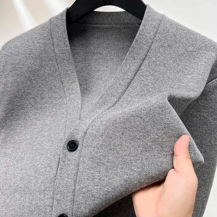 Men's  Autumn and Winter Casual Design Cardigan Thick Long Sleeved Button Up Jacket Cardigan Sweater