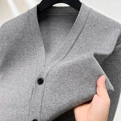 Men's  Autumn and Winter Casual Design Cardigan Thick Long Sleeved Button Up Jacket Cardigan Sweater