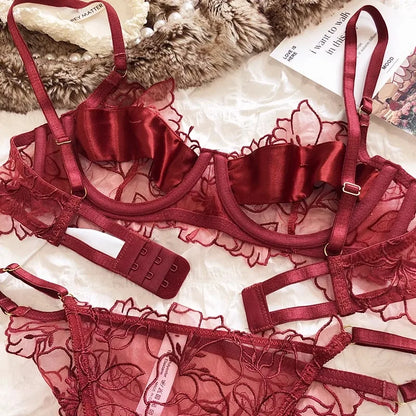 MOYISU French Pure Desire Lingerie Sexy Thin Cup with Underwire Bra Set Christmas New Embroidered Lace Underwear Bra