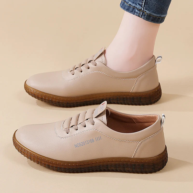 100% cowhide Women's Leather shoes New large size casual sports shoes Fashion  Lightness Women's vulcanized shoes sneakers