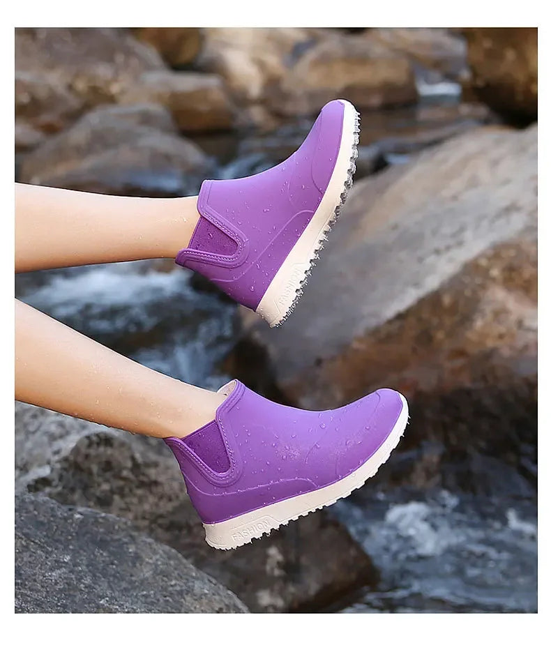 Fashionable Winter Short Ankle Women's Rain Boots Waterproof Slip Resistant Car Wash Shoes Adult Fleece Lined PVC Ladies Footwea