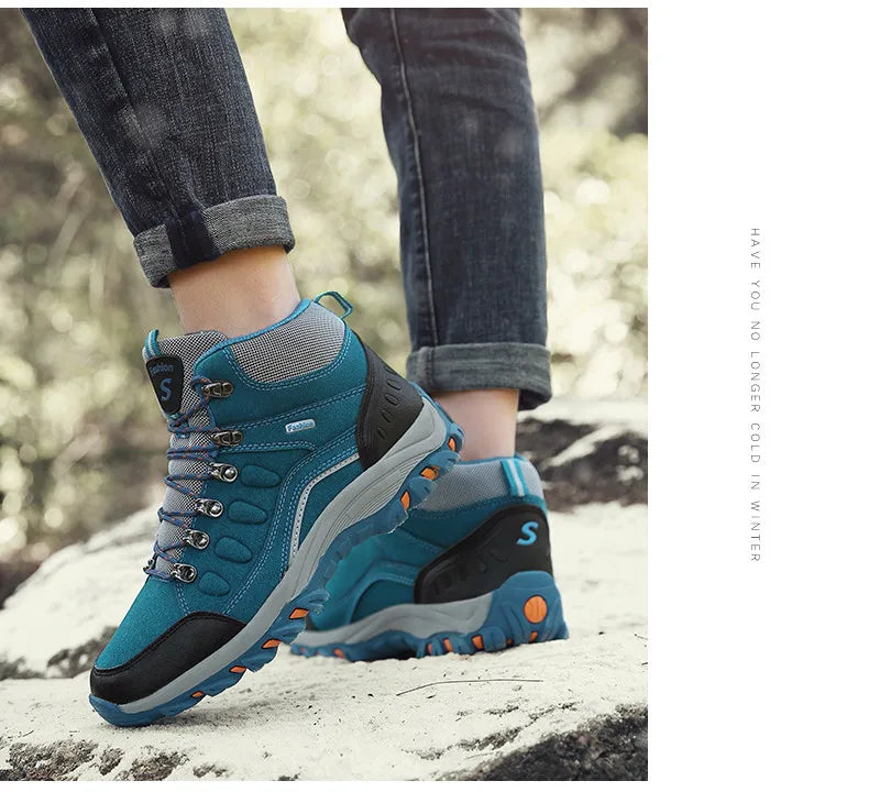 New Men's Winter Boots Warm Plush Snow Boots Outdoor Non-Slip Couple Hiking Boots High-Top Waterproof Sneakers Men's Ankle Boots