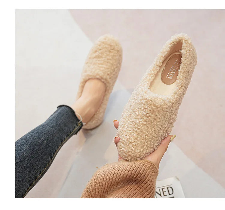 Big Size 43 Women Lambswool Slippers Winter Sheep Fur Shoes Ladies Flat Cotton Slides Home Pantuflas Daily Slip On Furry Mules