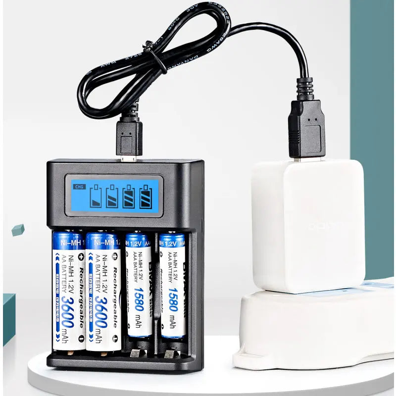 LCD Display AA  / AAA Battery USB Charger 4 Slots For NI-MH /NI-CD AA  AAA 1.2V Rechargeable Battery Indicator Battery Charger