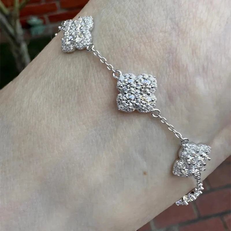 Rrjzz Four-Leaf Clover Moissanite Women Bracelet D Color VVS1 Lab Created Imitation Diamond Round Cut Jewelry GRA Certificated