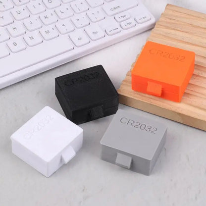 Wholesale 20-Hole CR2032 Battery Box Coin Cell Battery Storage Case Small Battery Organizer Portable Batteries Protective Holder