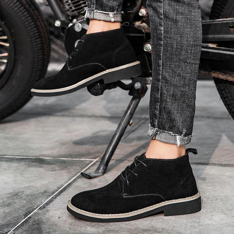 2025 Hot Selling High Top Retro Mens Casual Shoes Outdoor Wear-resistant Lace Up Flat Shoes Autumn and Winter Warm Walking Shoes