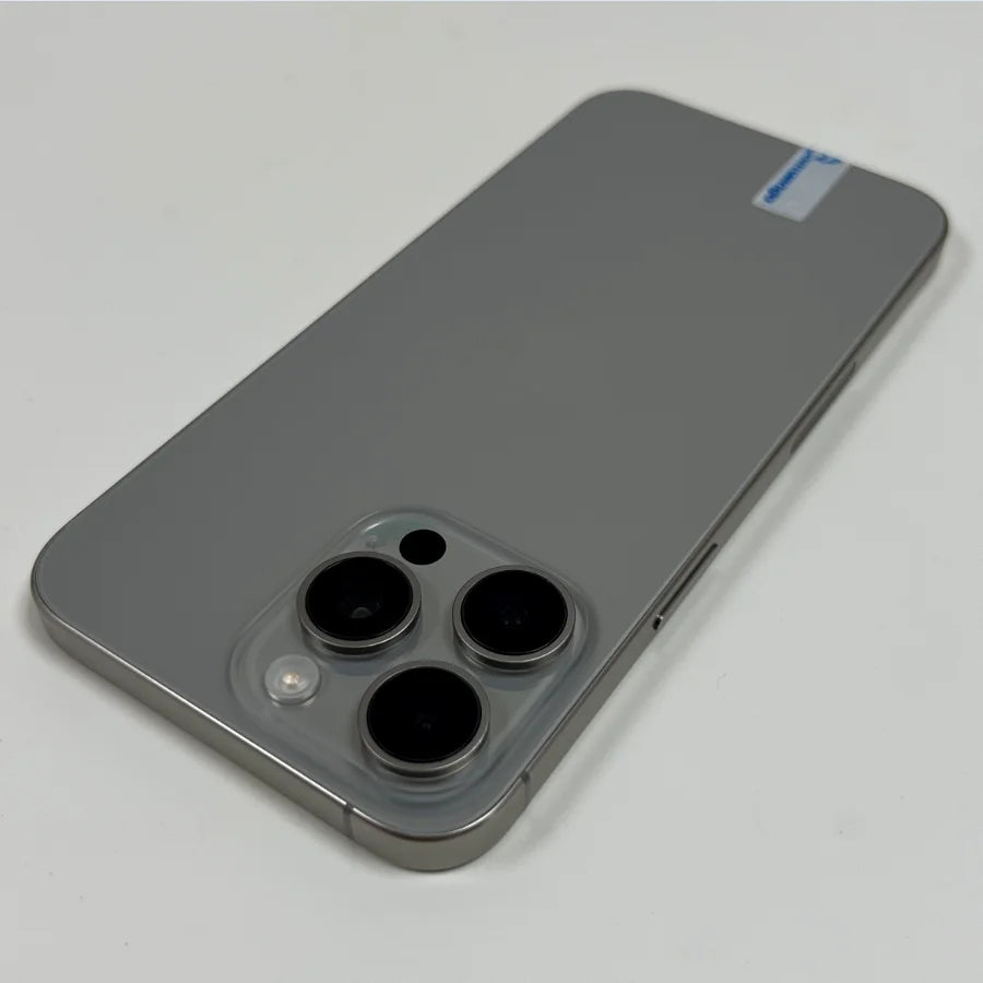 Original iPhone 15 pro 6.1-inch OLED Display Face ID NFC A17Pro Chip 8GB RAM 128/256GB Storage 5G IOS Cell Phone 99% New Apple