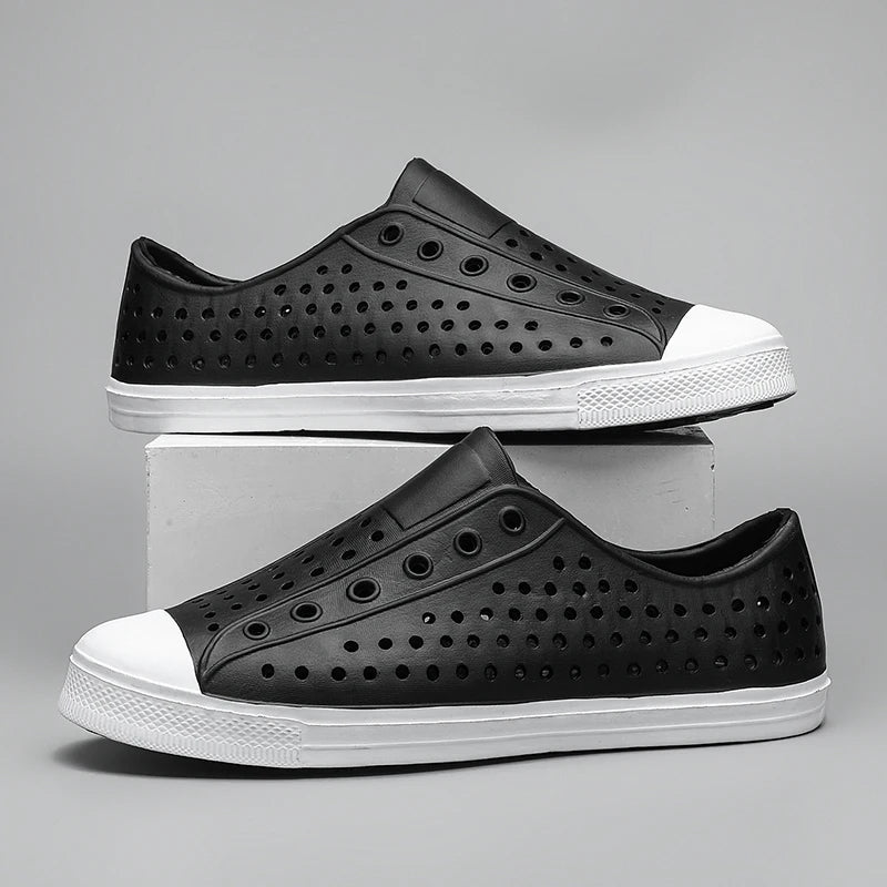 New beach sandals perforated shoes men's anti slip work shoes summer garden shoes water shoes ultra light outdoor walking shoes