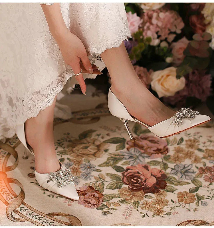 2025 Autumn New White French High Heels Pointy Rhine-Diamond Thin Heel Not Tired Foot Single Shoes Wedding Shoes