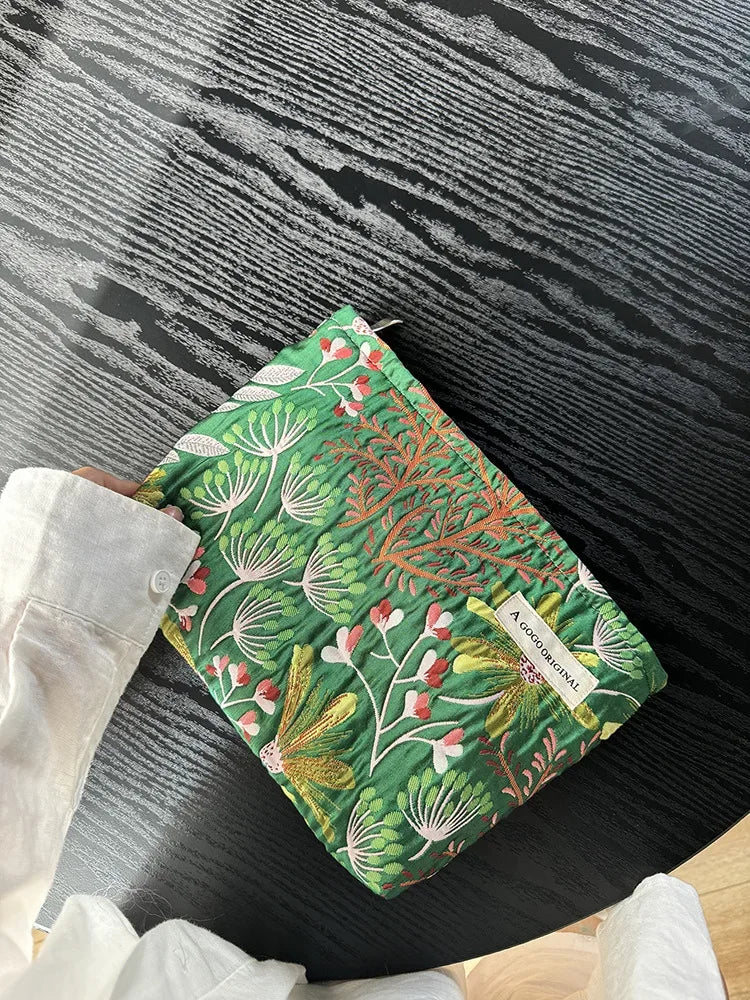 Ins Floral Cosmetic Bag Women Clutch Bag Makeup Bags Portable Skincare Storage Bags Toilet Bag Makeup Pouch Travel Organizer
