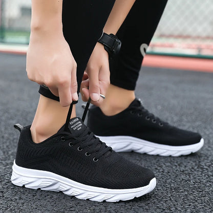 MAEDEF 2024 Running Shoes Men Sneakers Fashion Lightweight Trainers Breathable Walking Shoe Outdoor Comfortable Athletic for Men