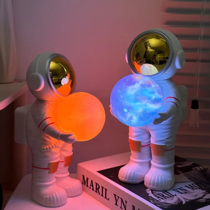 Space Man Hugging the Night Sky Bluetooth Speaker Dreamy Starry Sky Audio System Subwoofer Night Light Decoration Creative Gift