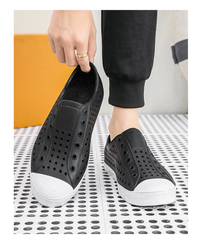 New beach sandals perforated shoes men's anti slip work shoes summer garden shoes water shoes ultra light outdoor walking shoes