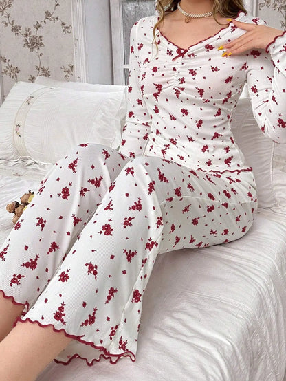 Women Pajamas Set Autumn Winter Sleepwear Round Neck Floral Printed Long Sleeve Tops and Trousers Home Wear Loungewear