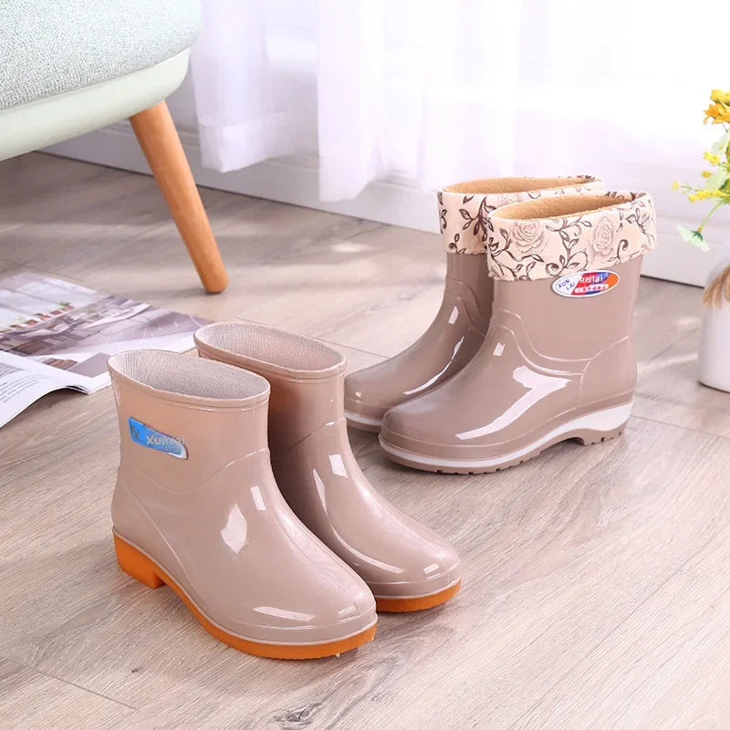Women's Short Rain Shoes Non-slip Waterproof Rubber Boots Durable Wear-resistant Rain Boots Fleece Lined Warm Shoes Wholesale