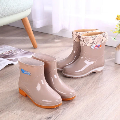 Women's Short Rain Shoes Non-slip Waterproof Rubber Boots Durable Wear-resistant Rain Boots Fleece Lined Warm Shoes Wholesale