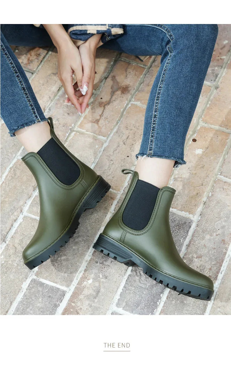 Women's short tube anti slip rain shoes, lightweight waterproof water shoes, fashionable Chelsea rain boots, PVC one-time moldin