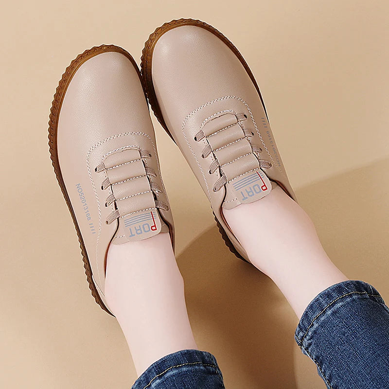100% cowhide Women's Leather shoes New large size casual sports shoes Fashion  Lightness Women's vulcanized shoes sneakers