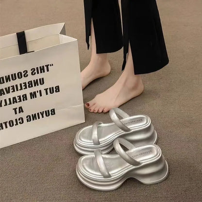 Women's Slippers Fashion Thick-soled Casual Sandals 2025 Summer New Beach Slippers for Women Platform Sandals Sandalias De Mujer
