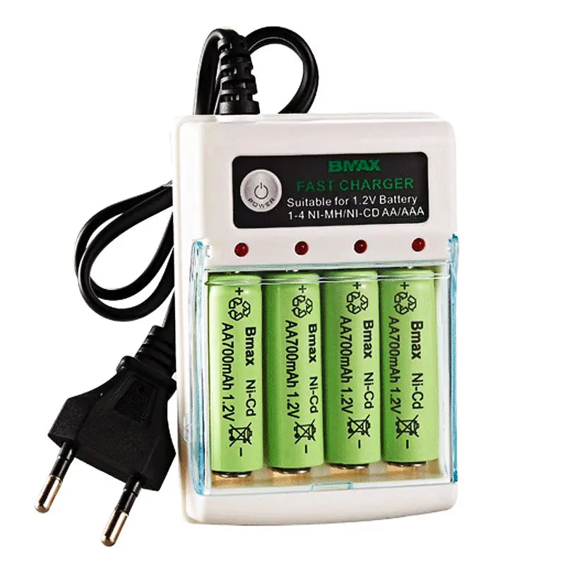 AA  / AAA Battery Charger 2 4 Slots AC 110V 220V For NI-MH /NI-CD AA  AAA Charging 1.2V Rechargeable Battery Charger