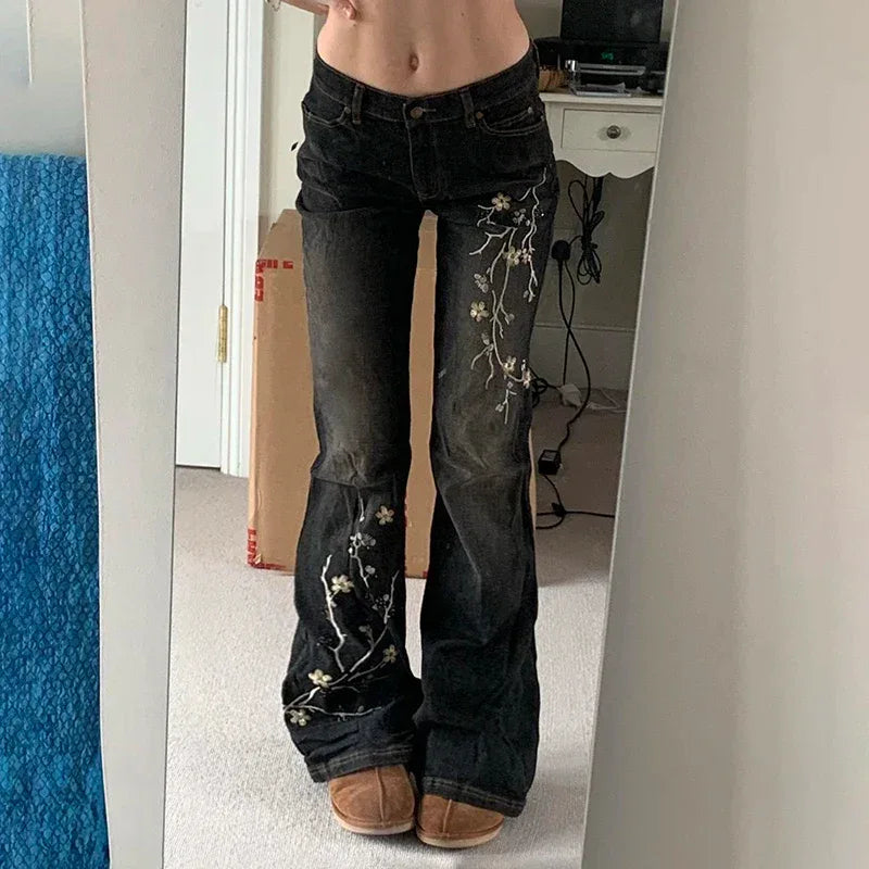 Floral Embroidery Jeans Women Y2K Streetwear Baggy Denim Pants Vintage 2000S Low Rise Flared Jeans Female High Street Trousers