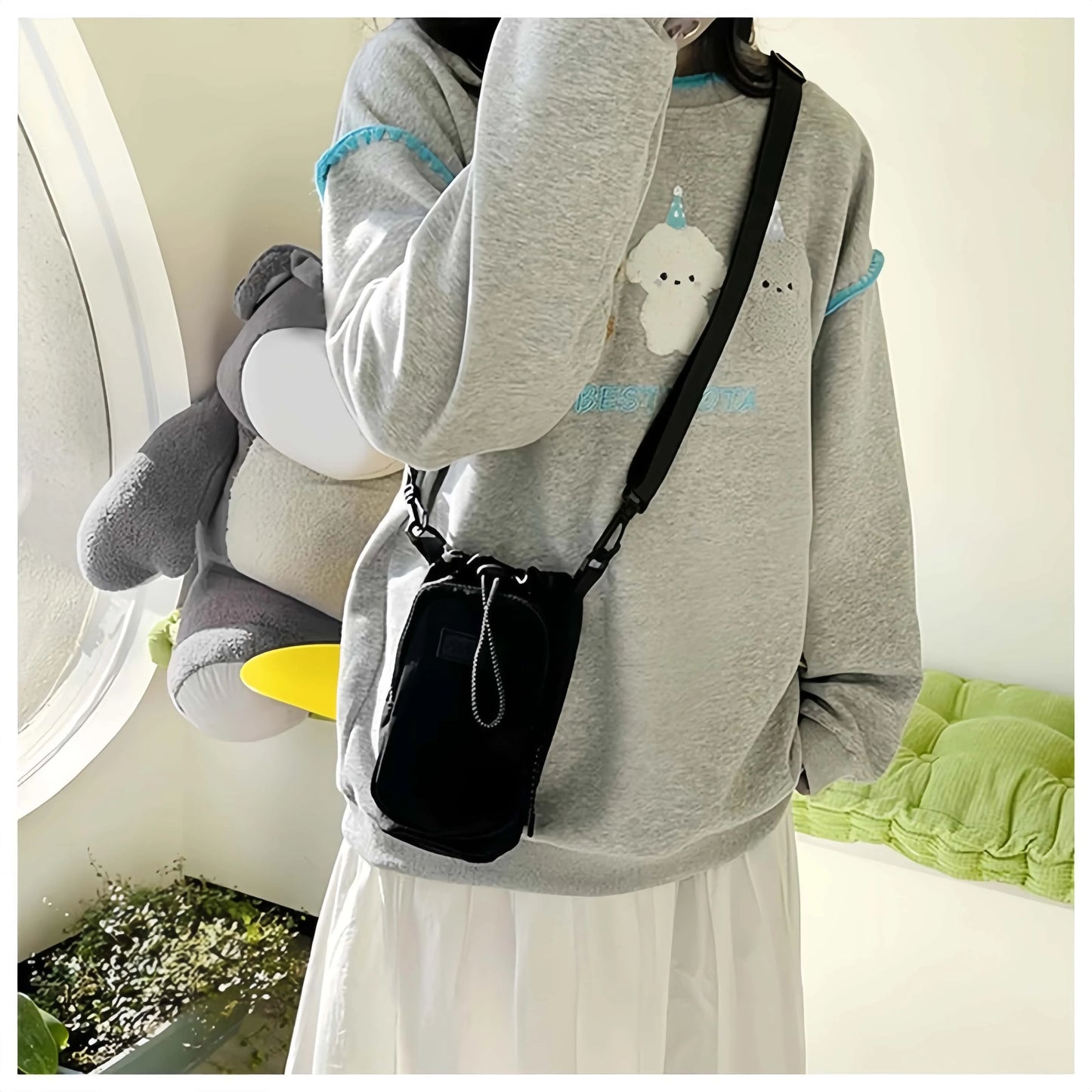 Outdoor Water Cup Pocket Portable Water Bottle Bag Insulated Cup Holder with Pockets for Phone, Keys Water Cup Protective Cover