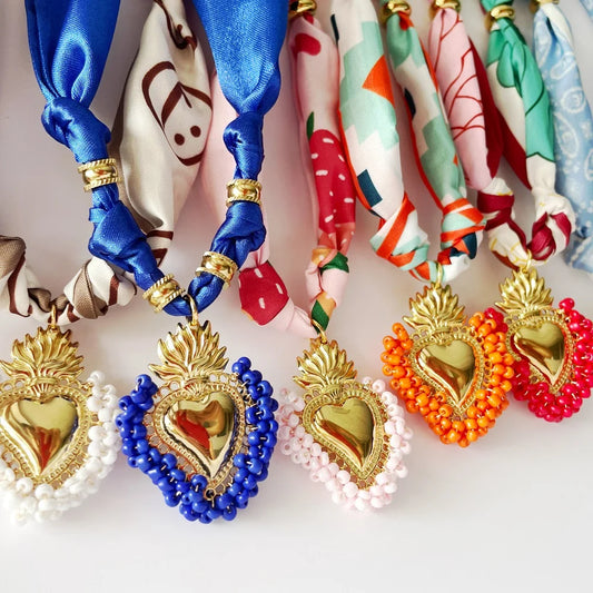 Scarf Bandana Necklace with Shiny and Colorful Resin Beaded Heart Pendant Vintage Stackable Jewelry
