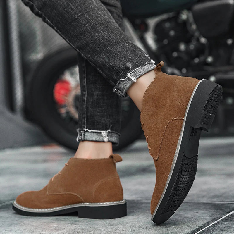 2025 Hot Selling High Top Retro Mens Casual Shoes Outdoor Wear-resistant Lace Up Flat Shoes Autumn and Winter Warm Walking Shoes