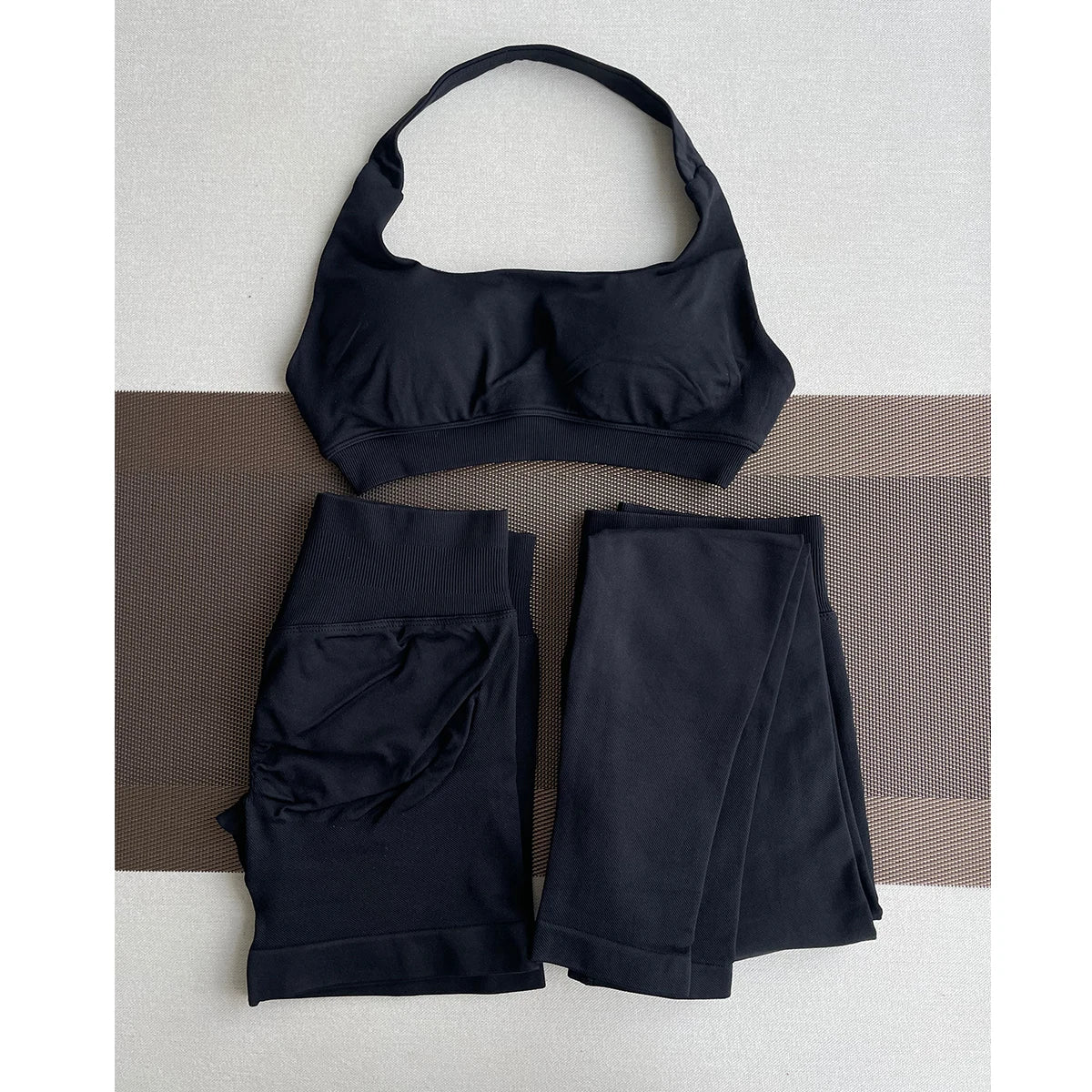 2 Pieces Yoga Gym Set Women Seamless Strappy Yoga Bra High Waist Workout Scrunch Shorts Sports Set Fitness Clothes Sportswear