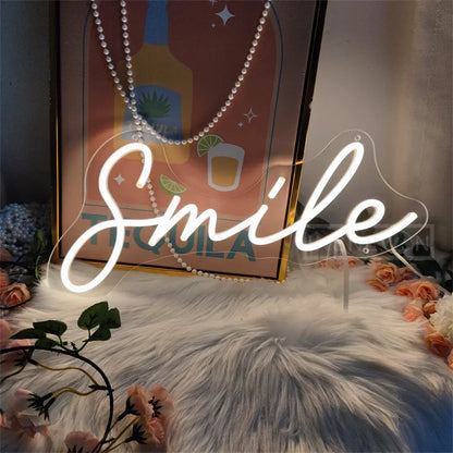 Smile Neon Signs USB-powered Desktop/Bedroom Neon Sign Girl Room Birthday Party Camping Bar Valentine's Day Christmas Decoration