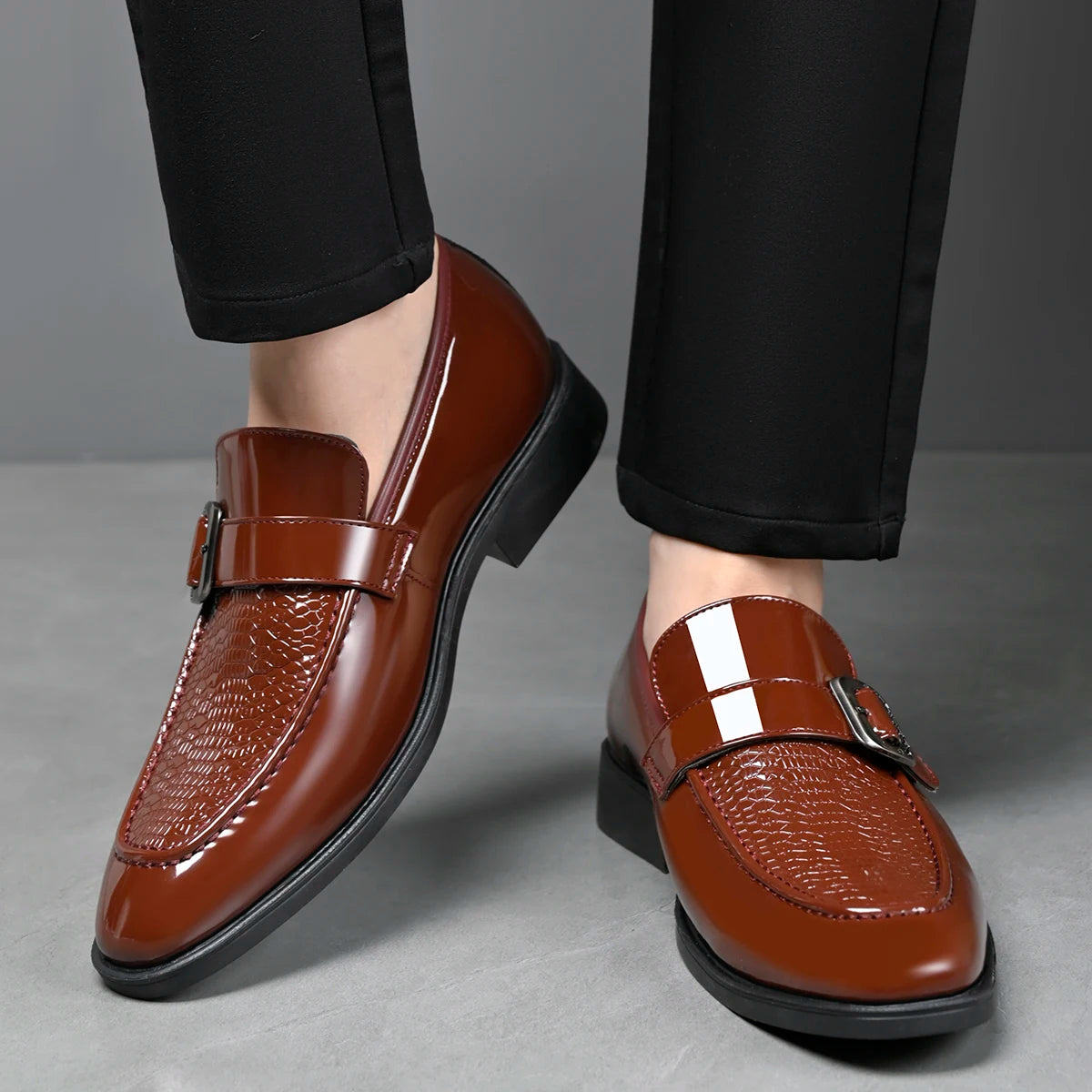Men's Fashionable British Style Leather Shoes Slip-On Loafers Comfortable Anti-Slip Formal Derby Shoes-HT187