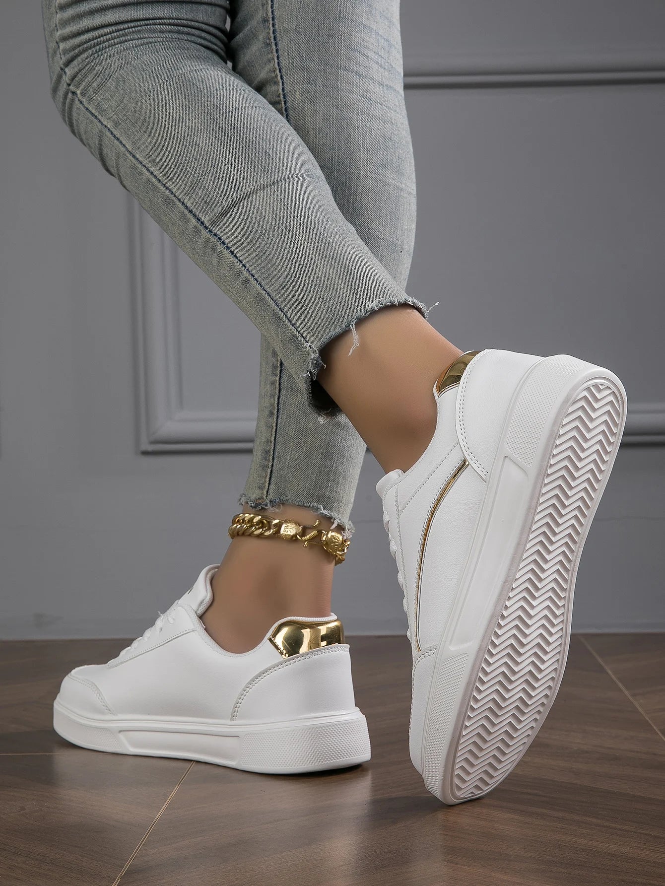 Baasploa Women Casual Sneakers Leather Platform Sneakers for Women Classics Comfort Skateboarding Shoes Non-Slip