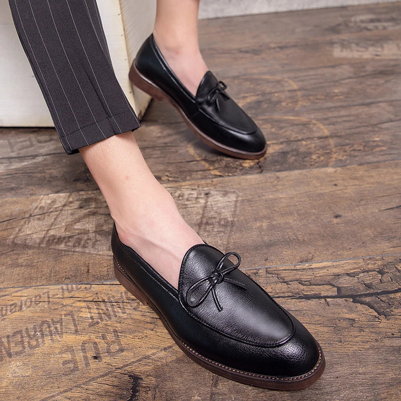Men Casual Shoes Fashion business dress Soft Moccasins Loafers High-Quality men Leather Wedding shoes Gommino Zapatos Chaussure